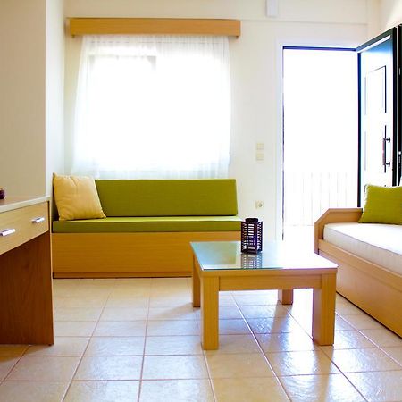Olive Tree Apartments Fourka Kamer foto
