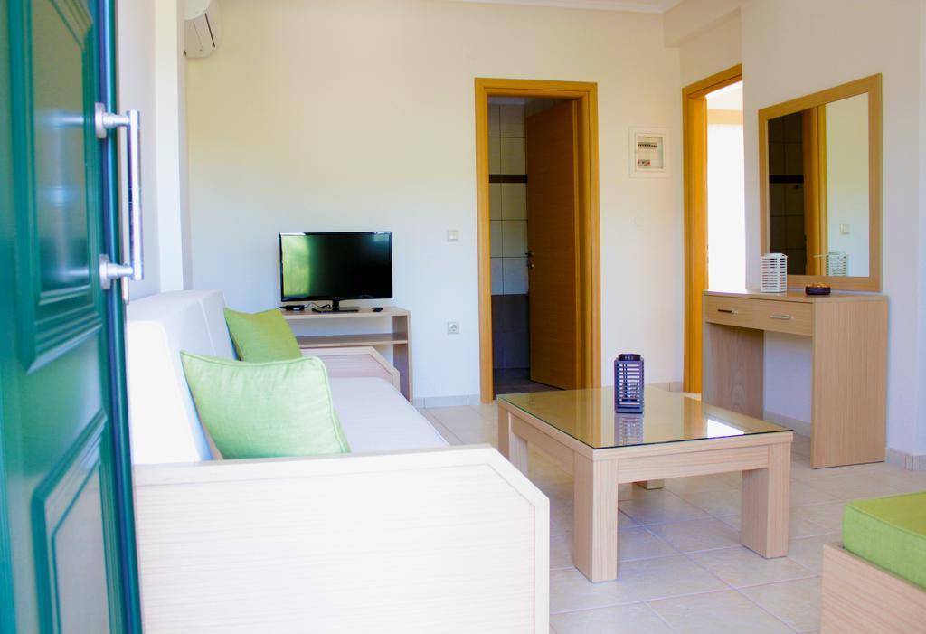 Olive Tree Apartments Fourka Kamer foto